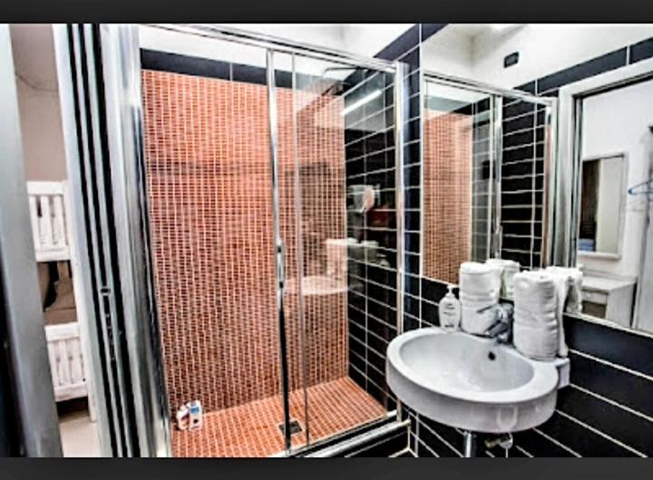 Golfo Di Orosei Rooms Рим Экстерьер фото